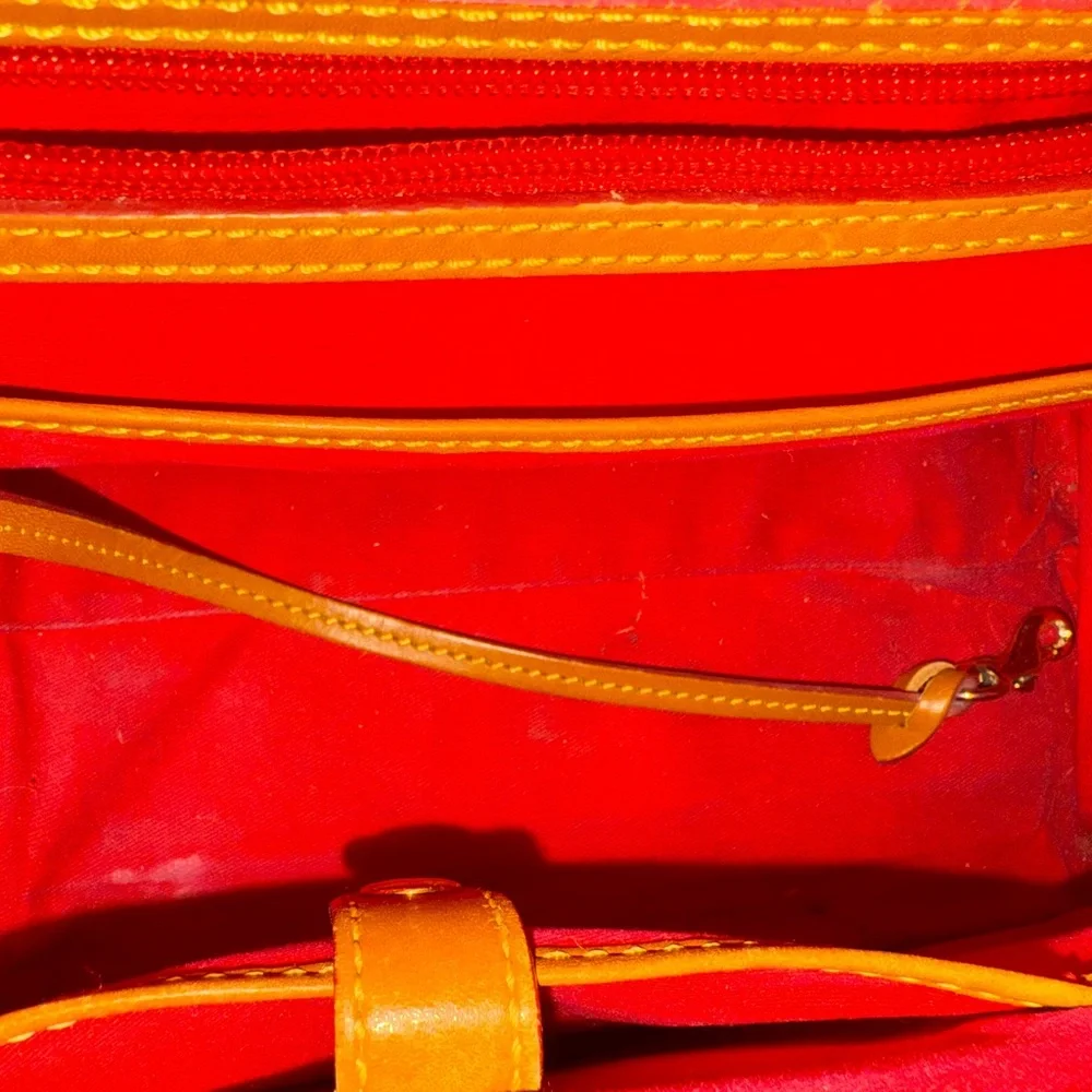 Vintage Dooney & Bourke Black Signature 1975 Handbag - Picture 9 of 12